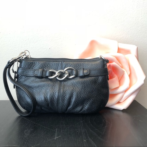 Coach Handbags - Coach Wristlet Coach Handbags - Coach Wristlet